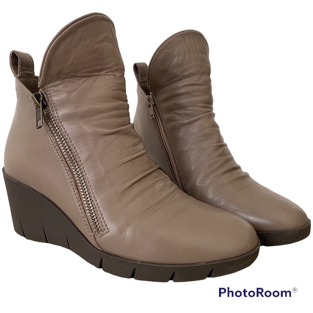Cliffs Like-New In Box Wedge Boot - image 6